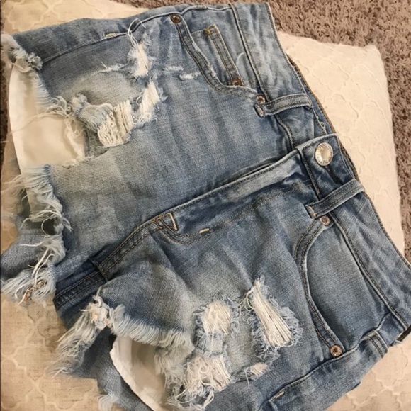 American Eagle Jean shorts - Picture 1 of 4